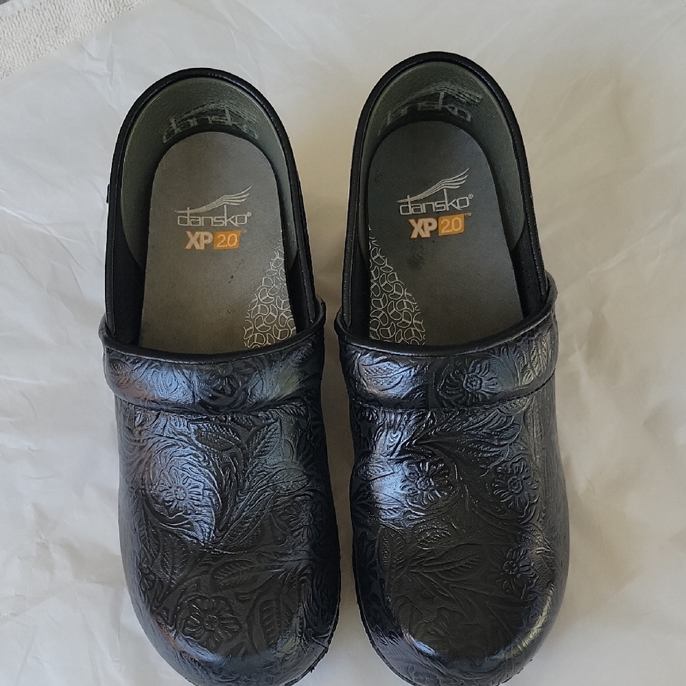 Dansko Black Comfort Mules for Professionals